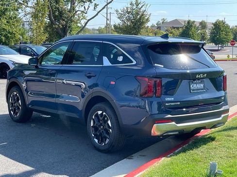 New 2026 Kia Sorento S AWD/4WD image 5