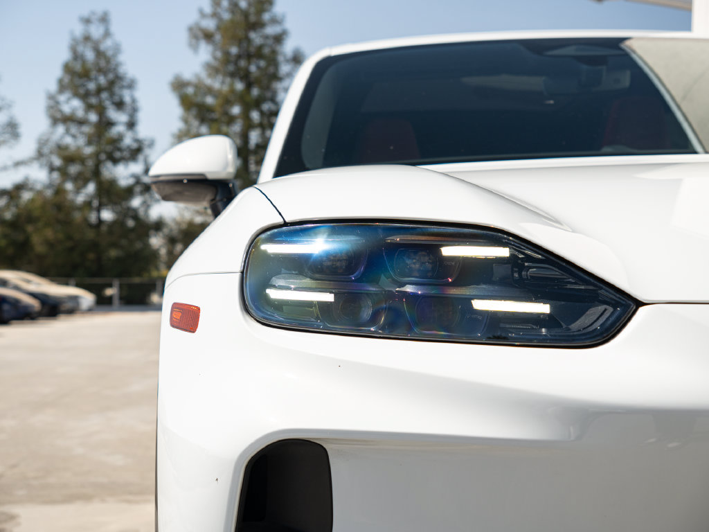 Certified 2026 Porsche Cayenne Electric AWD/4WD image 24