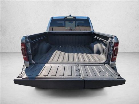 Used 2022 RAM 1500 Limited AWD/4WD image 7
