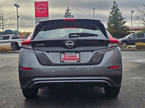 Certified 2024 Nissan Leaf SV Plus image 6