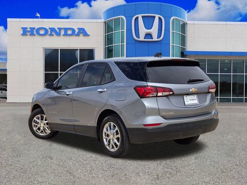 Used 2024 Chevrolet Equinox LS w/ LS Convenience Package FWD image 5