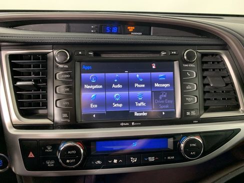 Used 2015 Toyota Highlander Limited image 27