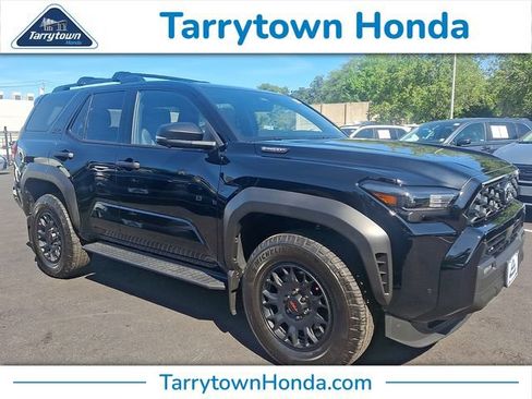 Used 2025 Toyota 4Runner TRD Off-Road Premium AWD/4WD image 1