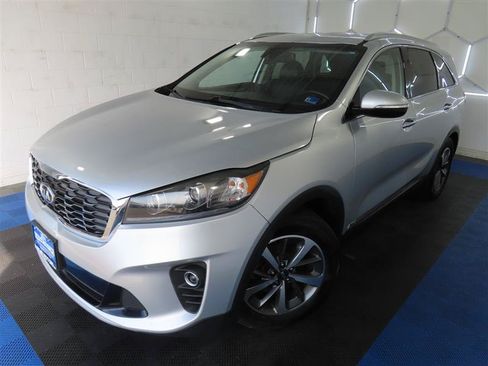 Used 2019 Kia Sorento EX AWD/4WD image 4