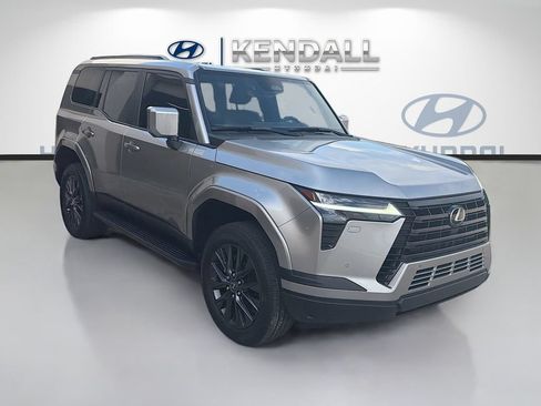Used 2024 Lexus GX 550 w/ Cold Area Package AWD/4WD image 1