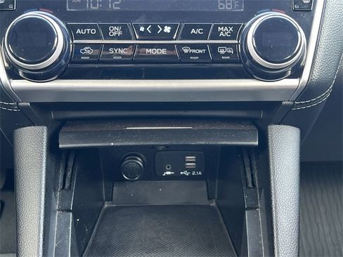 Used 2019 Subaru Outback 2.5i Touring image 5