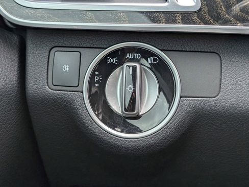 Used 2015 Mercedes-Benz E 350 4MATIC Sedan image 26