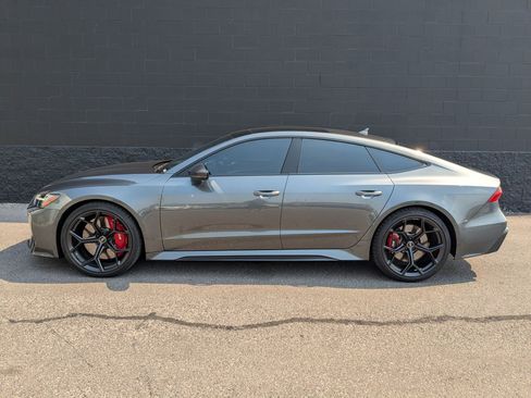Certified 2025 Audi RS 7 Performance AWD/4WD image 7