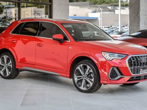 Used 2021 Audi Q3 2.0T Premium Plus w/ Premium Plus Package image 4