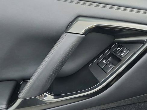 Used 2019 Nissan GT-R image 16