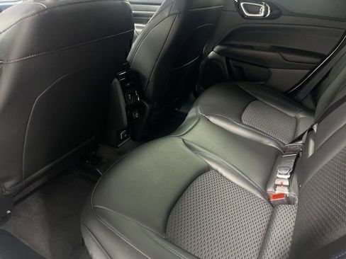 New 2026 Jeep Compass Latitude image 28