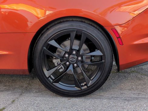 Used 2023 Chevrolet Camaro LT w/ RS Package image 9