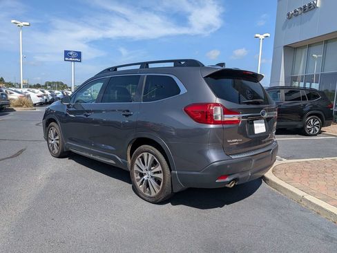 Used 2022 Subaru Ascent Limited w/ Technology Package AWD/4WD image 7