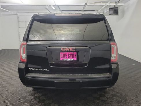 Used 2020 GMC Yukon XL SLT w/ Open Road Package image 8