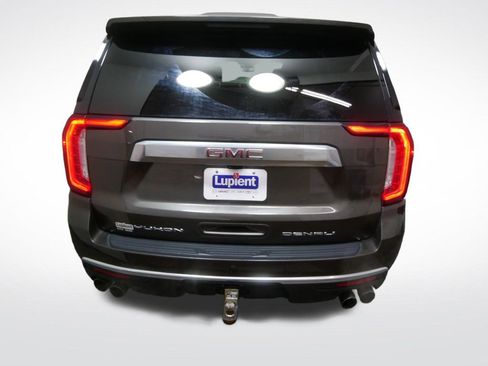 Used 2021 GMC Yukon XL Denali w/ Denali Ultimate Package AWD/4WD image 4