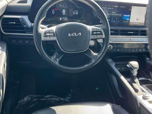 Used 2023 Kia Telluride S w/ S Sunroof Package AWD/4WD image 2
