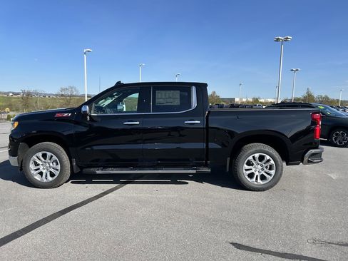 New 2026 Chevrolet Silverado 1500 LTZ w/ Z71 Off-Road Package AWD/4WD image 4