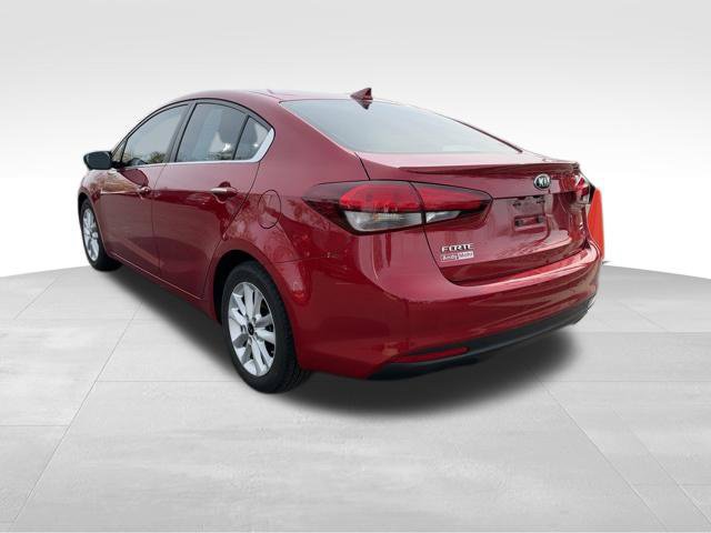 Used 2017 Kia Forte S w/ S Premium Package FWD image 6
