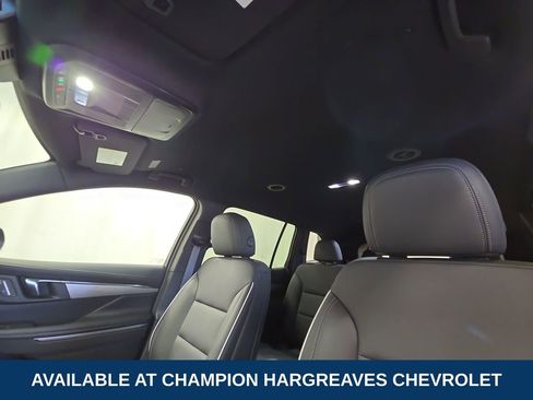 Used 2025 Buick Enclave Preferred w/ LPO, Floor Liner Package FWD image 25