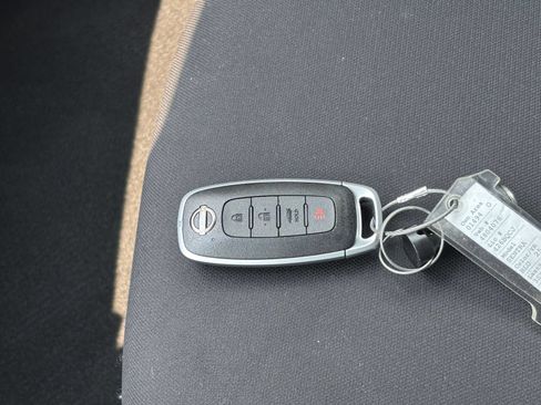 Used 2025 Nissan Sentra SV FWD image 20
