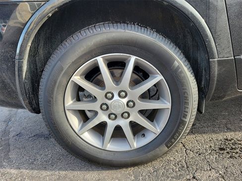 Used 2017 Buick Enclave Leather image 5