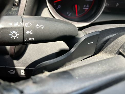 Used 2022 Toyota Camry XSE image 18