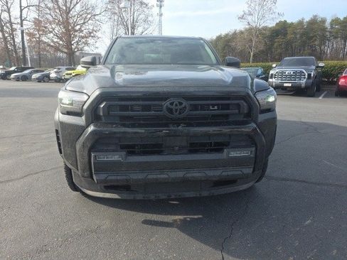 Used 2025 Toyota 4Runner SR5 image 2