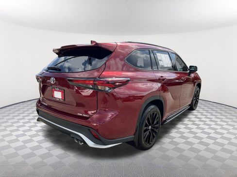 New 2026 Toyota Highlander XSE AWD/4WD image 7