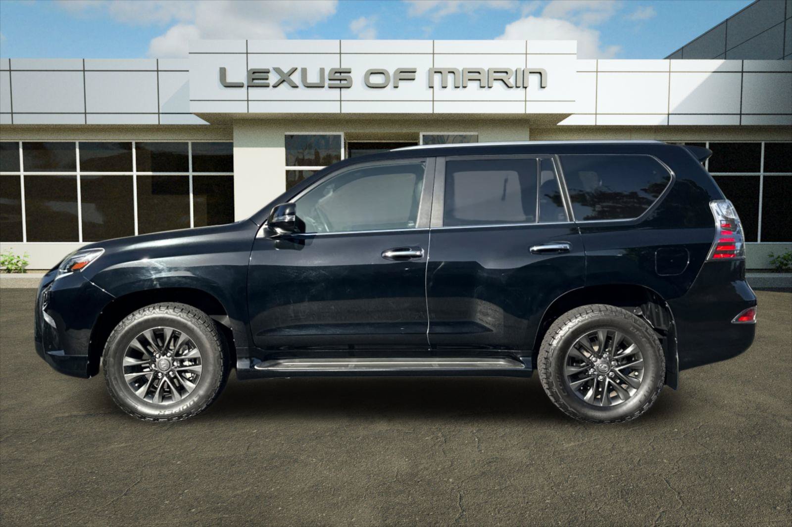 Used 2020 Lexus GX 460 Premium w/ Premium Package AWD/4WD image 2