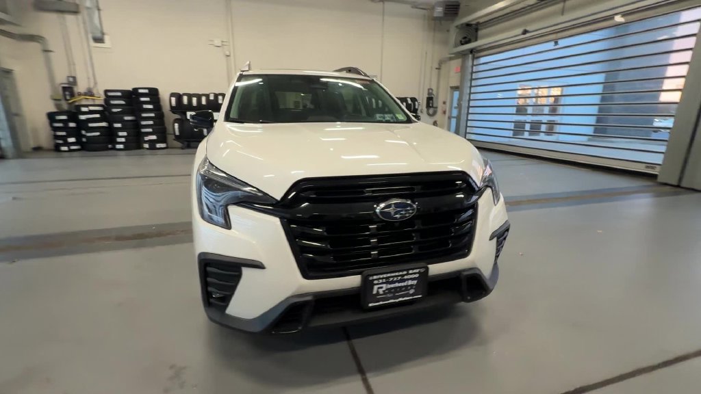 Certified 2023 Subaru Ascent Onyx Edition Limited AWD/4WD image 13