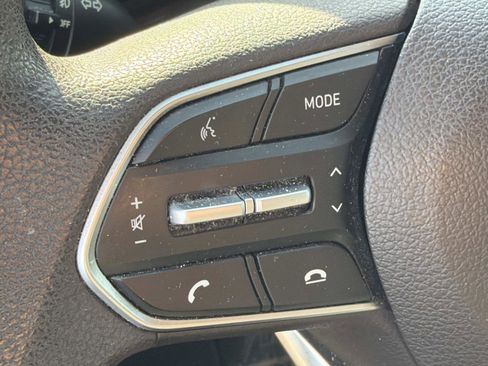 Used 2020 Hyundai Santa Fe SEL image 6