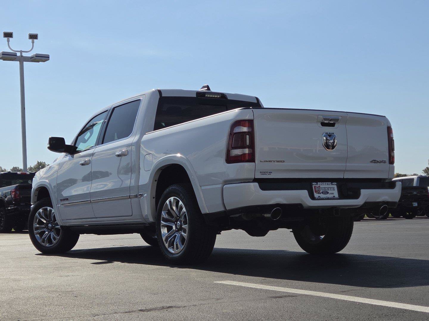 Used 2022 RAM 1500 Limited AWD/4WD image 16