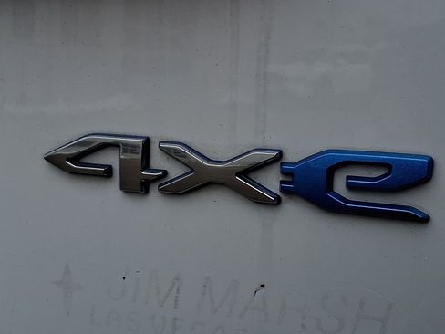 Used 2023 Jeep Wrangler Unlimited Sahara image 32