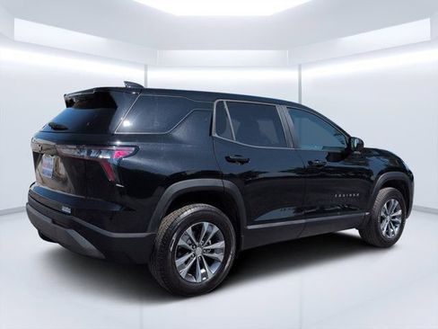 Used 2025 Chevrolet Equinox LT FWD image 3
