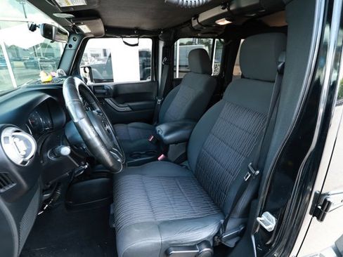 Used 2012 Jeep Wrangler Unlimited Sport AWD/4WD image 19