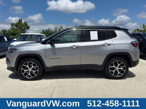 Used 2024 Jeep Compass Limited AWD/4WD image 9