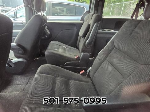 Used 2020 Dodge Grand Caravan SE FWD image 9