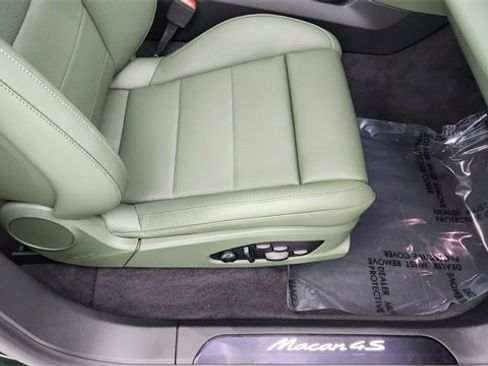 Used 2025 Porsche Macan 4S Electric image 22