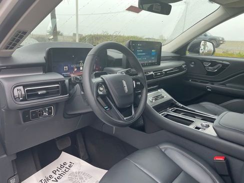New 2026 Lincoln Aviator AWD image 9