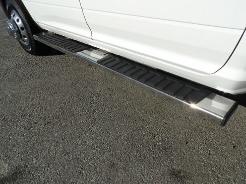 Used 2019 RAM 3500 Tradesman w/ Chrome Appearance Group image 17