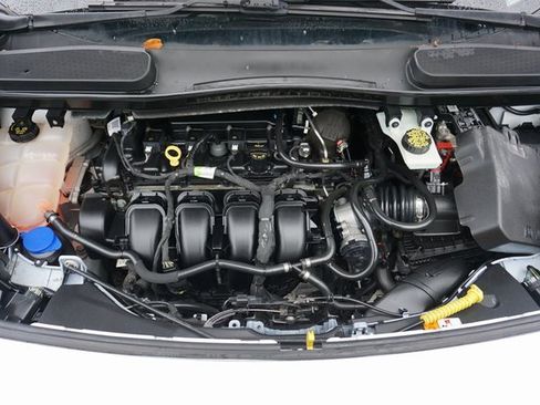 Used 2020 Ford Transit Connect XLT image 11