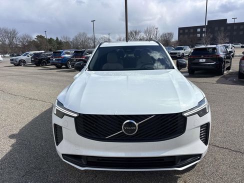New 2026 Volvo XC90 T8 Ultra w/ Protection Package Premier AWD/4WD image 2