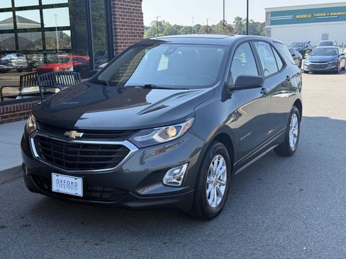 Used 2020 Chevrolet Equinox LS FWD image 1