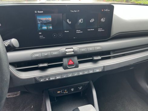 Used 2025 Kia K4 LXS image 17