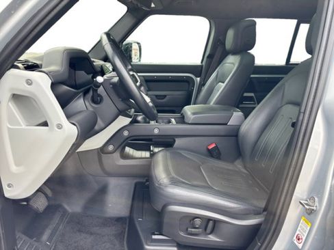 Certified 2022 Land Rover Defender 110 XS Edition image 10