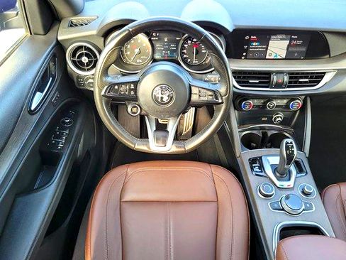 Used 2022 Alfa Romeo Stelvio Ti AWD/4WD image 18