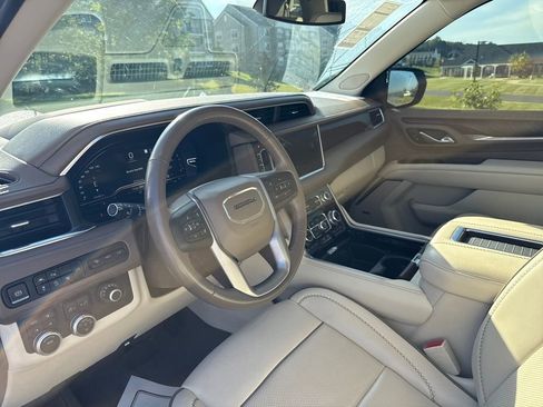 Used 2022 GMC Yukon Denali image 12