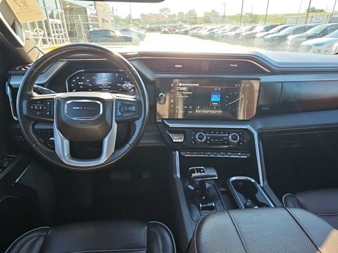 Used 2023 GMC Sierra 1500 Denali w/ Denali Reserve Package AWD/4WD image 2