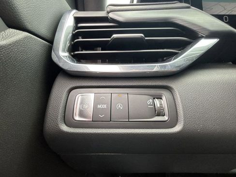 New 2025 GMC Acadia Elevation w/ Elevation Premium Package image 18