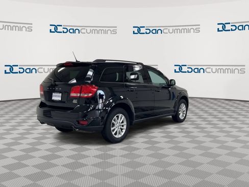 Used 2017 Dodge Journey SXT w/ Comfort/Convenience Group FWD image 8